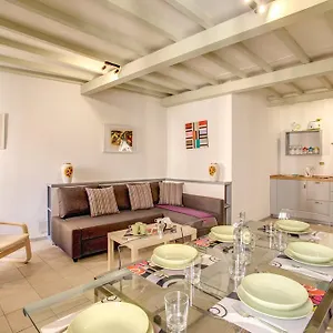 Three Bedroom Campo Dei Fiori Appartement Rome